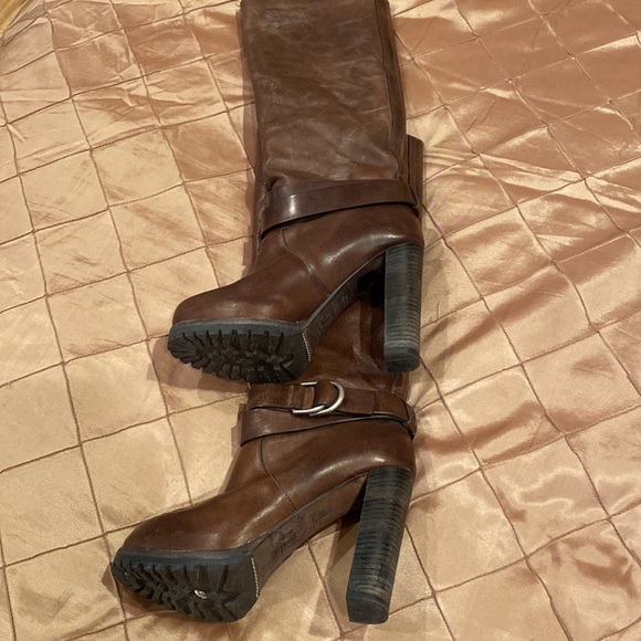 Brunello Cucinelli fabulous distressed leather, fur lining heels ,37 - Picture 3 of 11